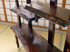 和家具　飾り棚　焼き杉（132cm×145cm）